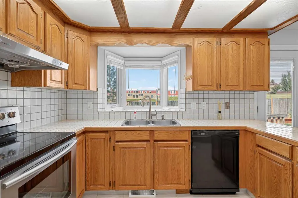 23 Edgepark Way NW