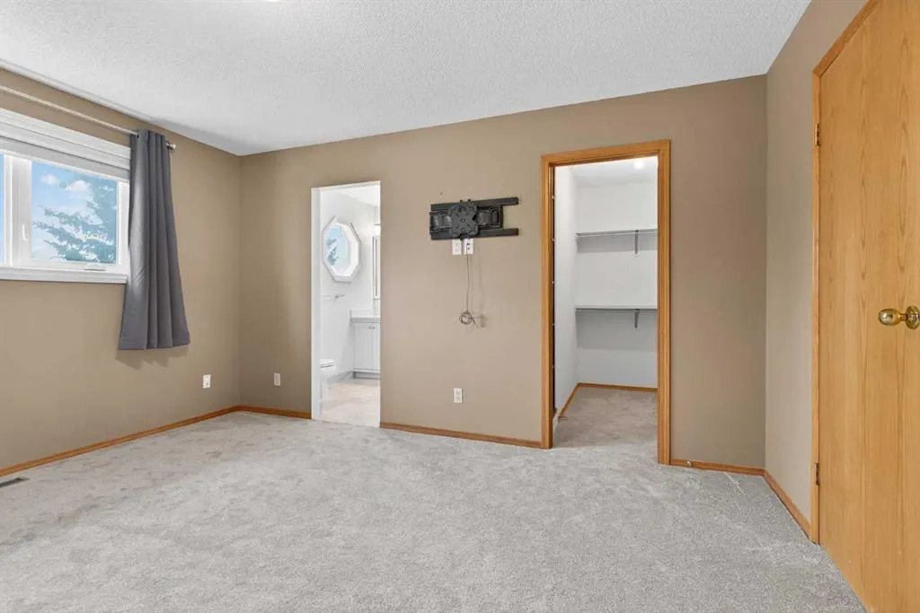 23 Edgepark Way NW