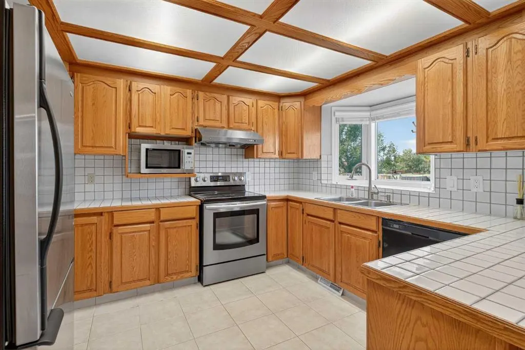 23 Edgepark Way NW