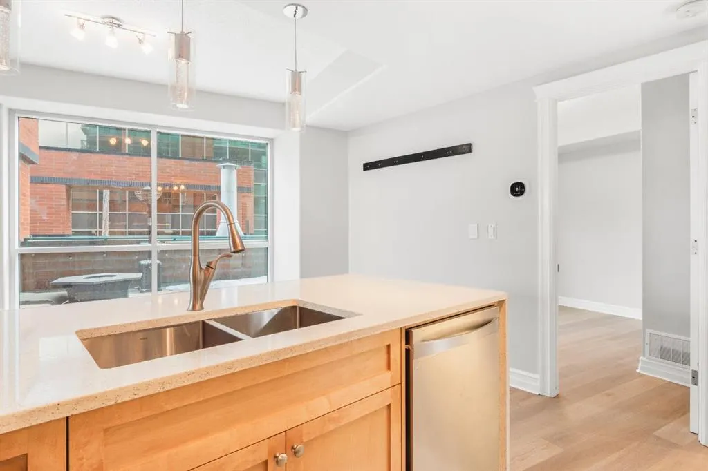 836 15 Avenue SW, #205