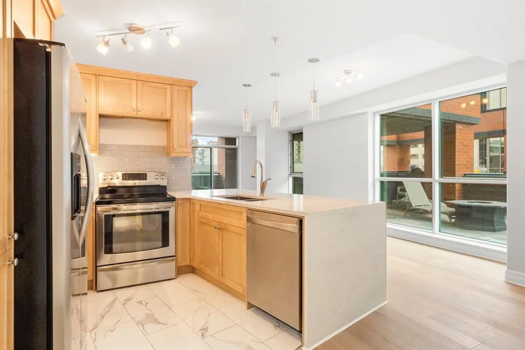 836 15 Avenue SW, #205