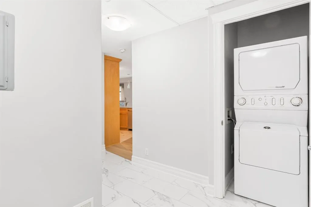 836 15 Avenue SW, #205