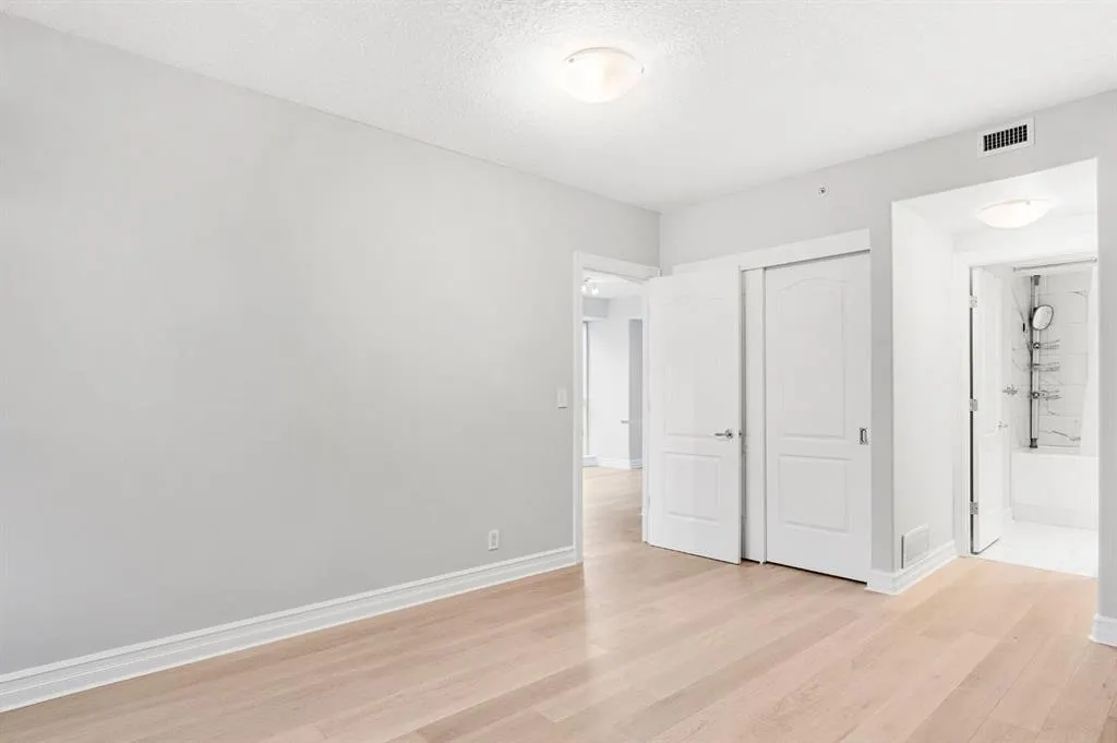 836 15 Avenue SW, #205