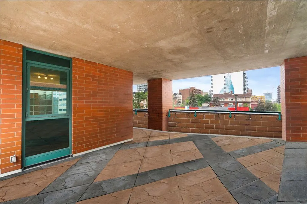 836 15 Avenue SW, #205