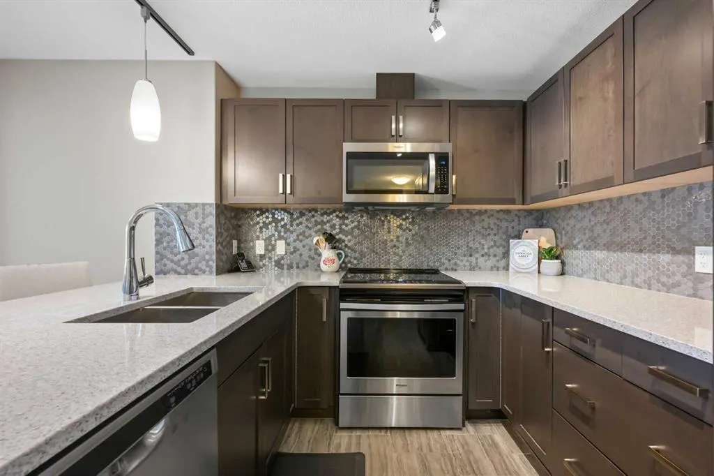 10 Market Boulevard SE, #2105