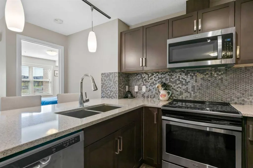 10 Market Boulevard SE, #2105