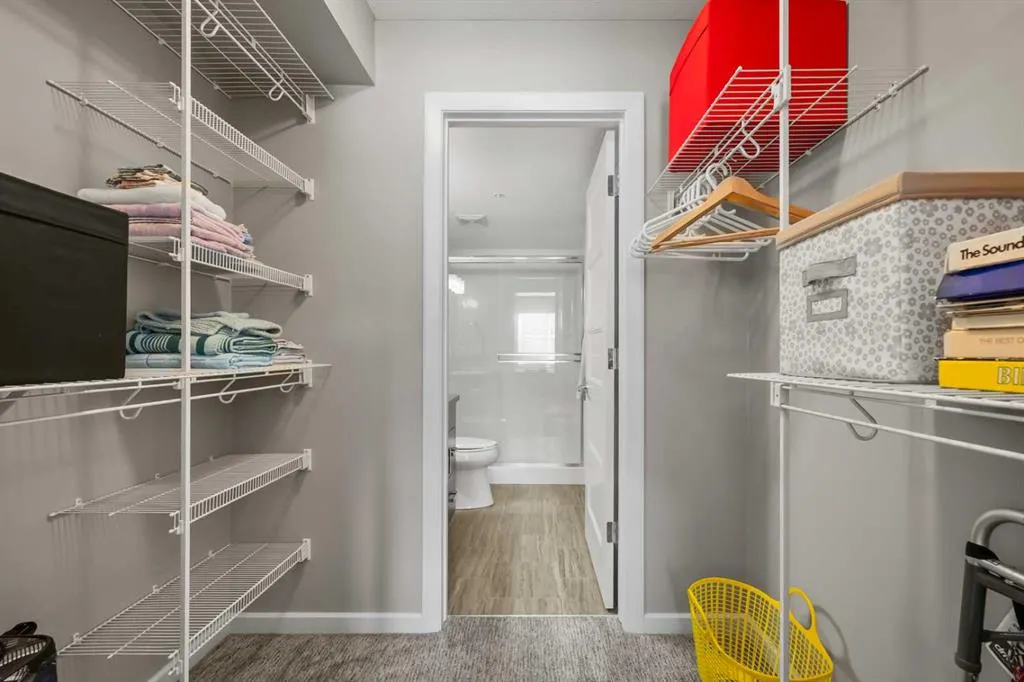 10 Market Boulevard SE, #2105