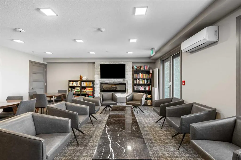 10 Market Boulevard SE, #2105