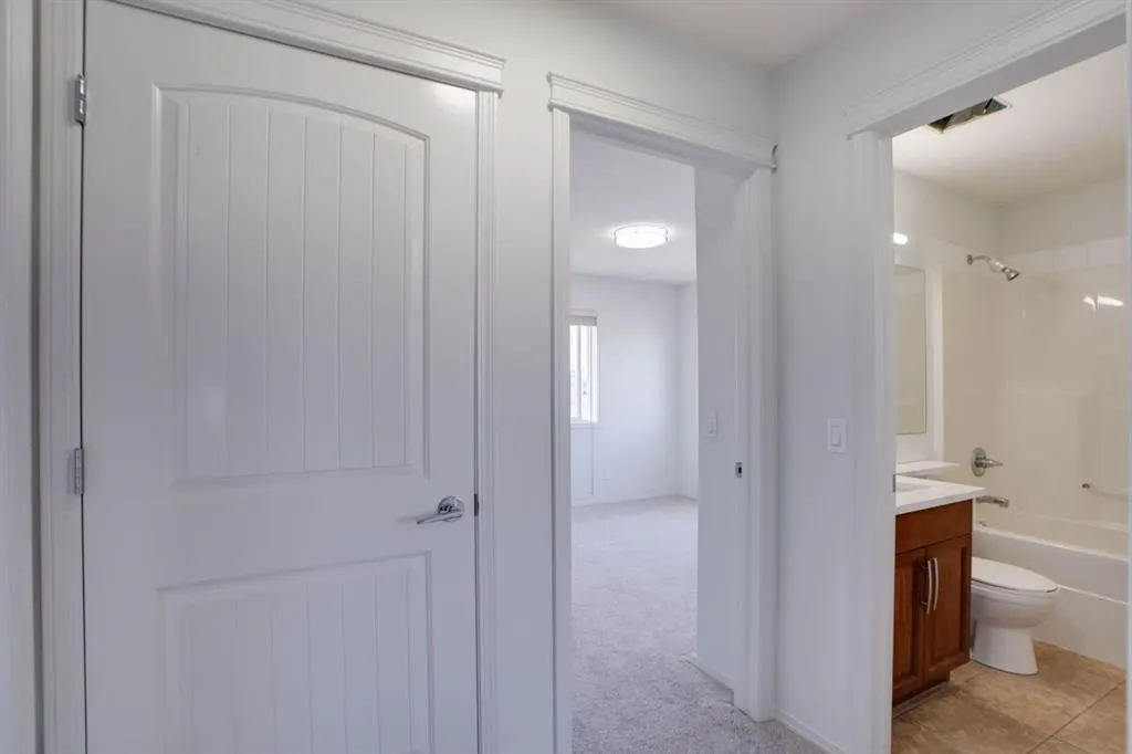 382 Brightonstone Green SE