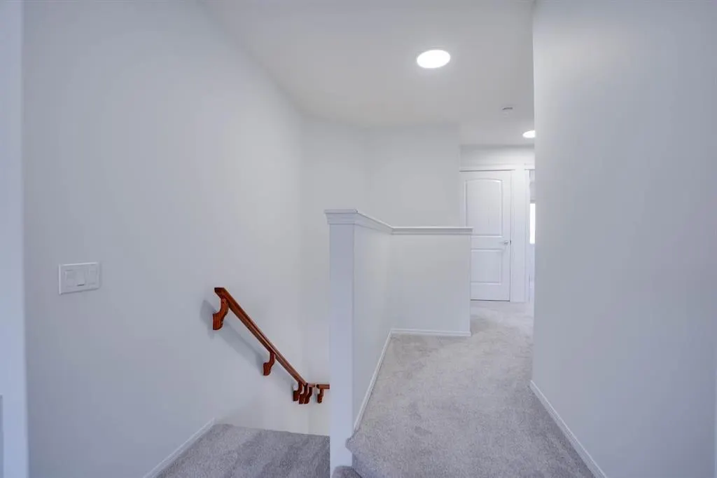 382 Brightonstone Green SE