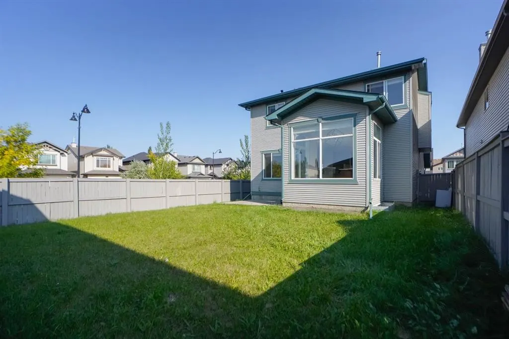 382 Brightonstone Green SE