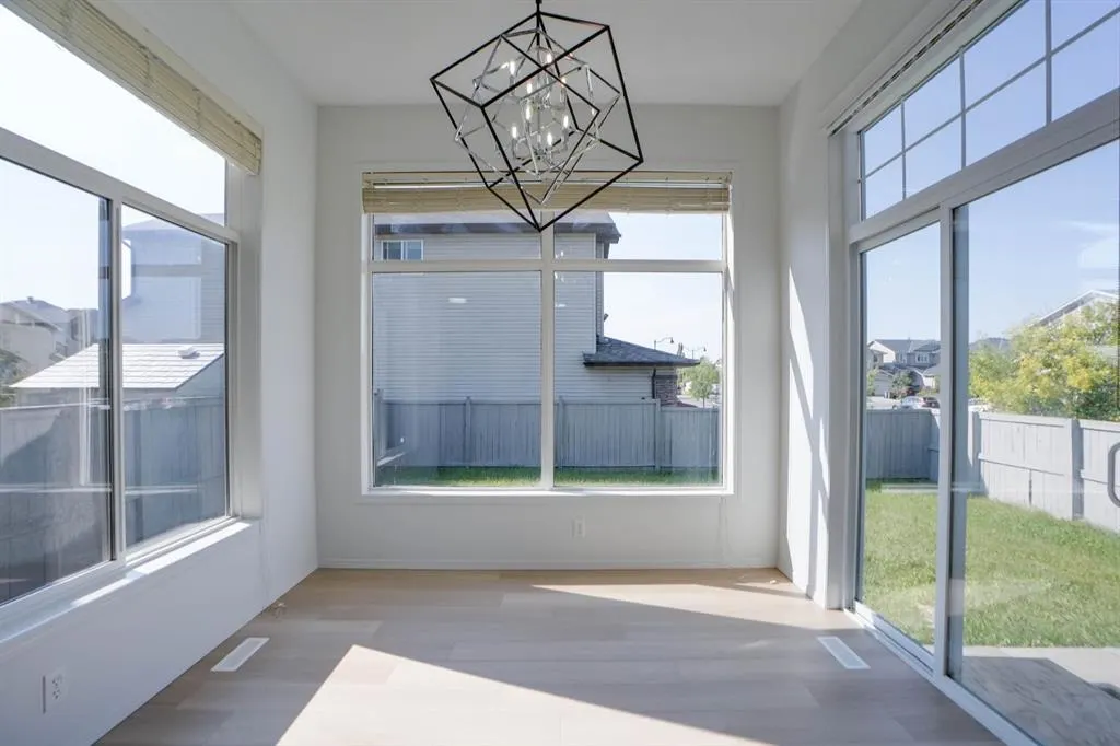 382 Brightonstone Green SE