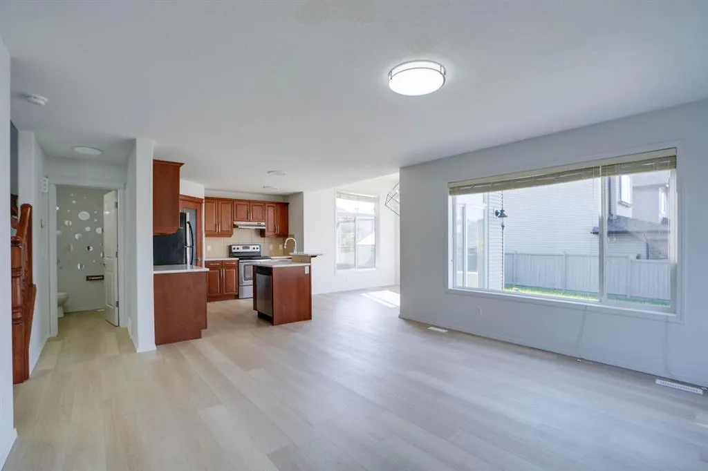 382 Brightonstone Green SE