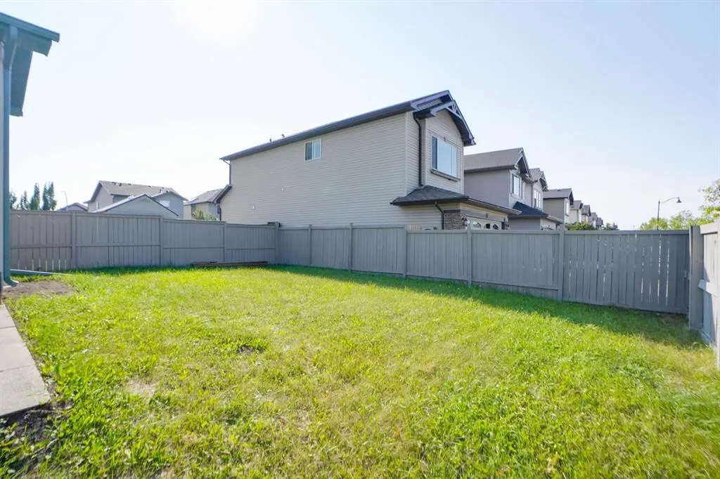 382 Brightonstone Green SE