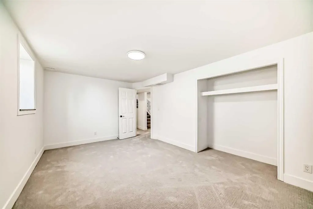 270139 Inverlake Road