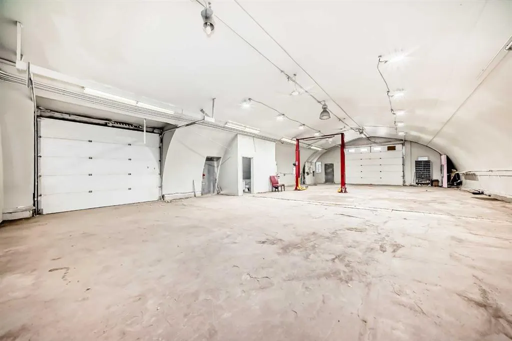 270139 Inverlake Road