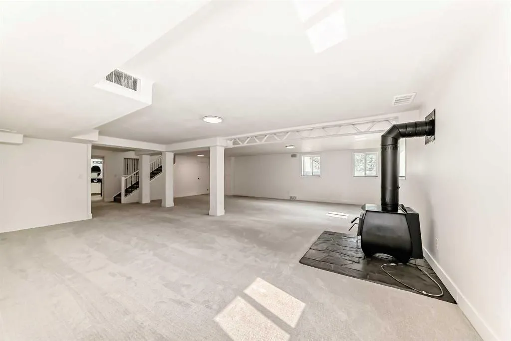 270139 Inverlake Road