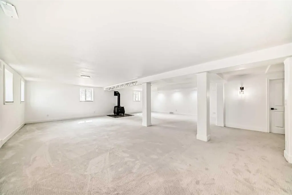 270139 Inverlake Road