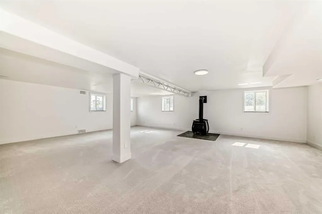 270139 Inverlake Road