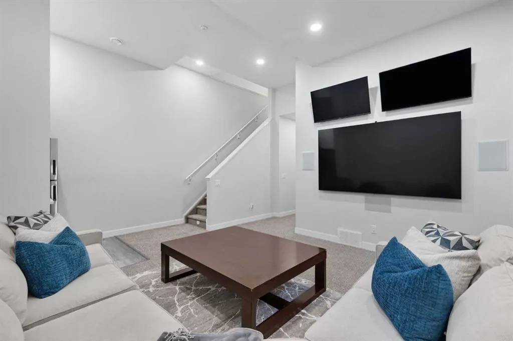 305 Sundown Road