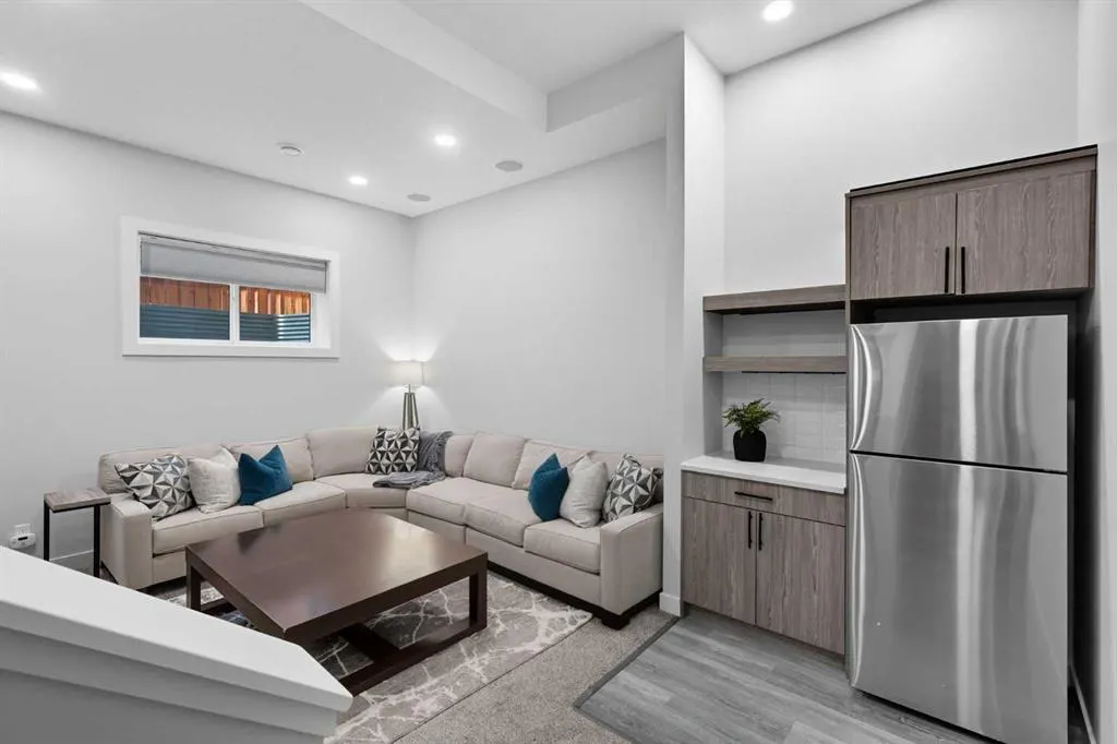 305 Sundown Road