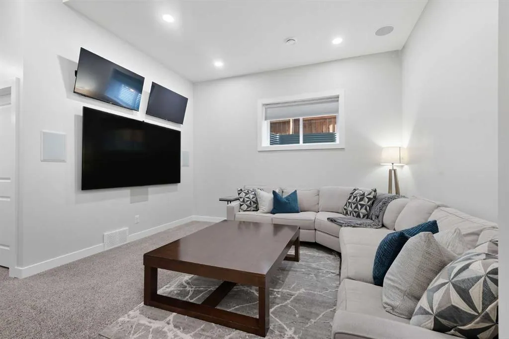 305 Sundown Road