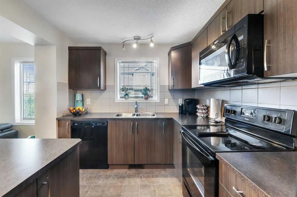 337 Windford Green SW