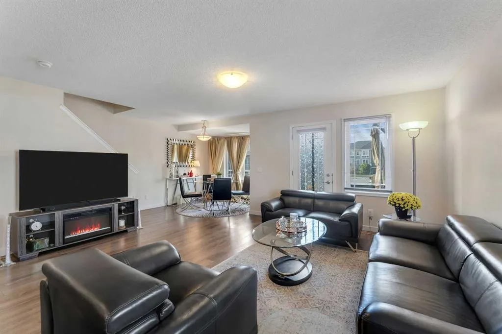 337 Windford Green SW