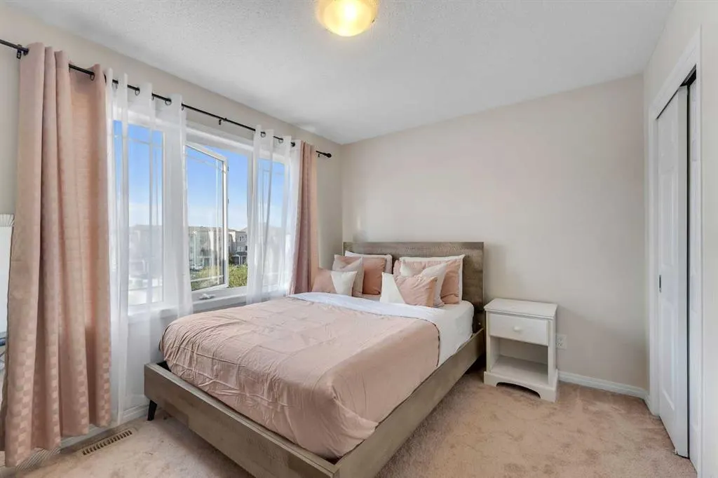 337 Windford Green SW