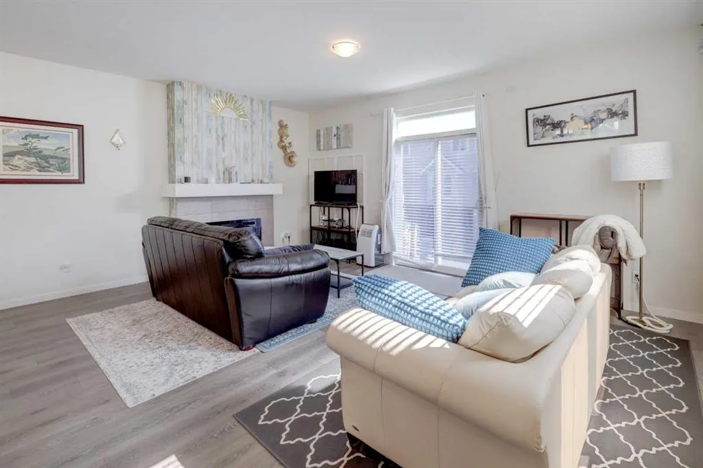 113 South Point Court SW