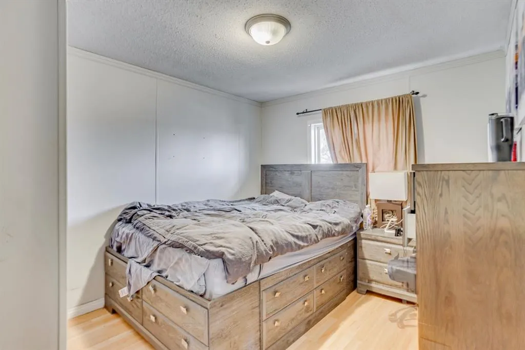 244 cokerill Crescent