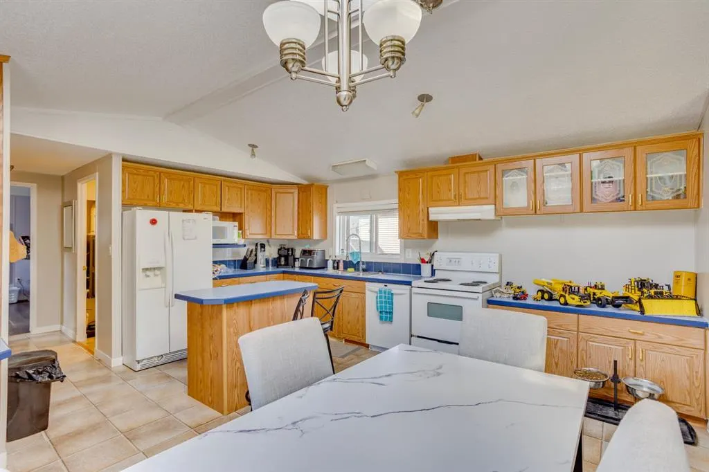 244 cokerill Crescent
