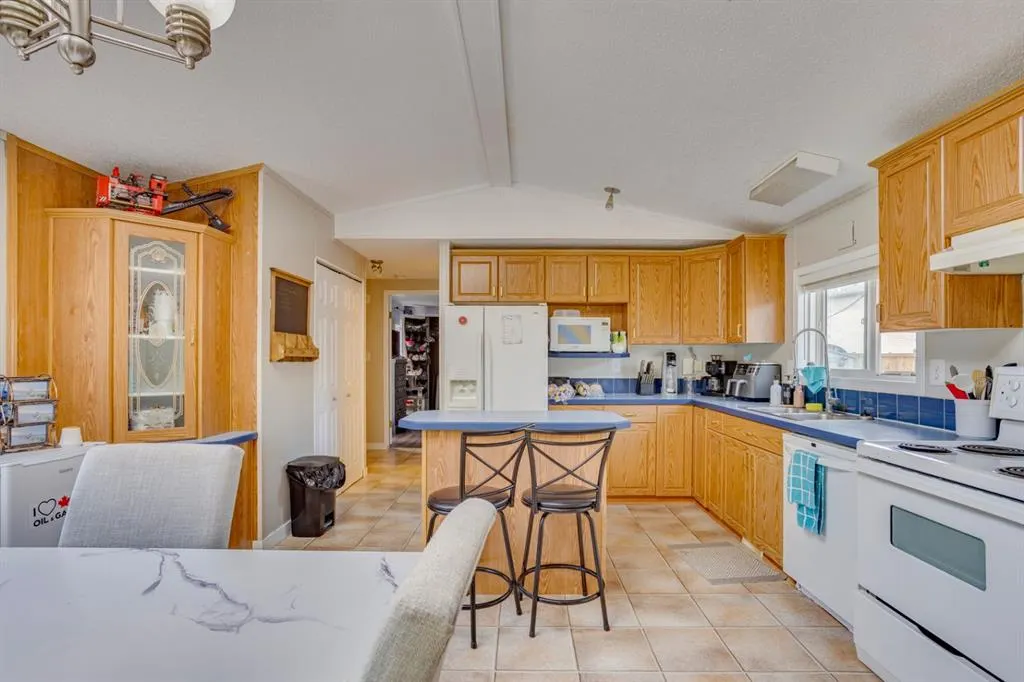 244 cokerill Crescent