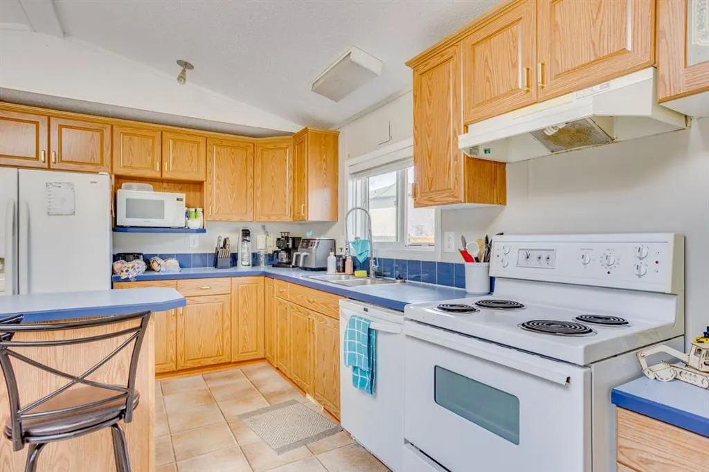 244 cokerill Crescent