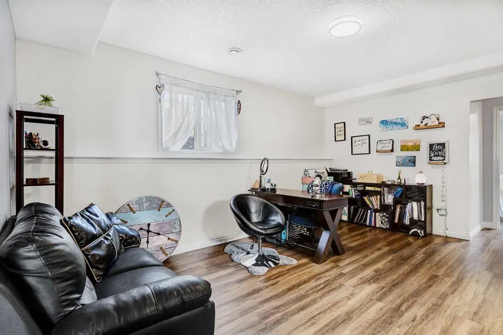 1101 Redlow Drive