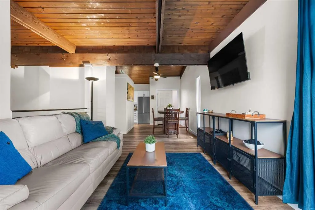 615 Sabrina Road SW