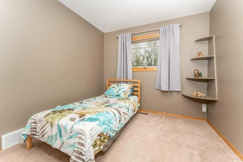 270 Lady MacDonald Drive