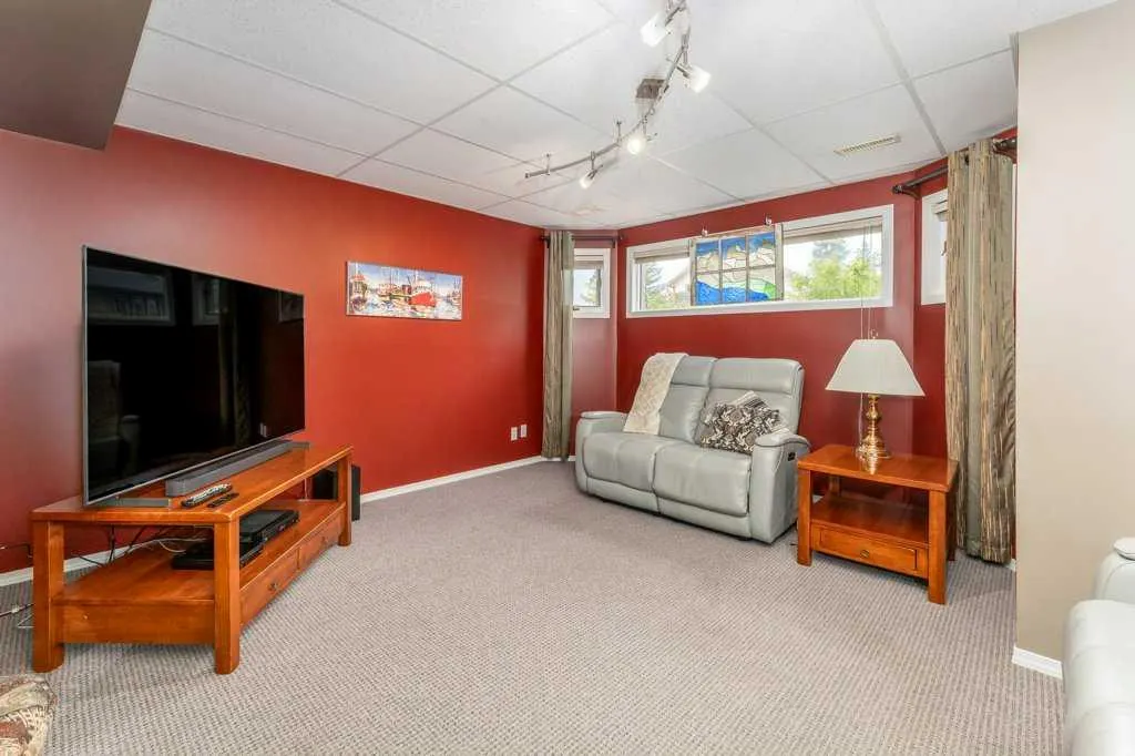 270 Lady MacDonald Drive