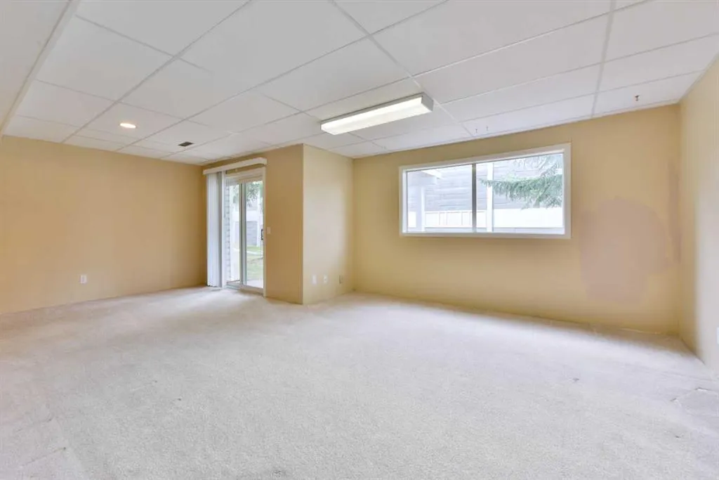 155 Macewan Ridge Villas NW