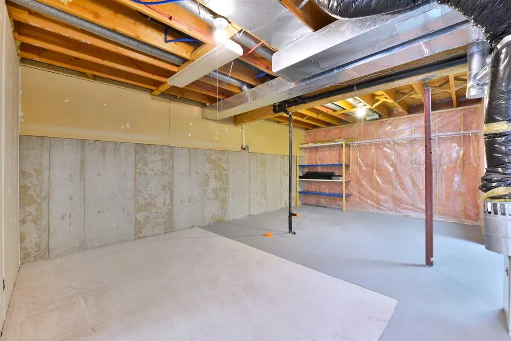 155 Macewan Ridge Villas NW
