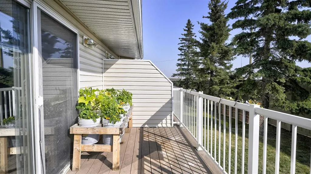 567 Edmonton Trail NE, #9