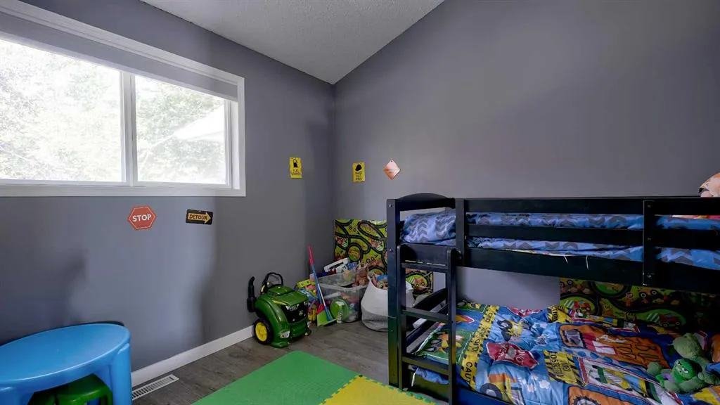 567 Edmonton Trail NE, #9
