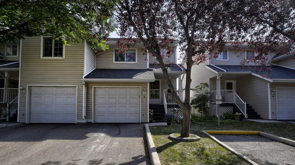 567 Edmonton Trail NE, #9
