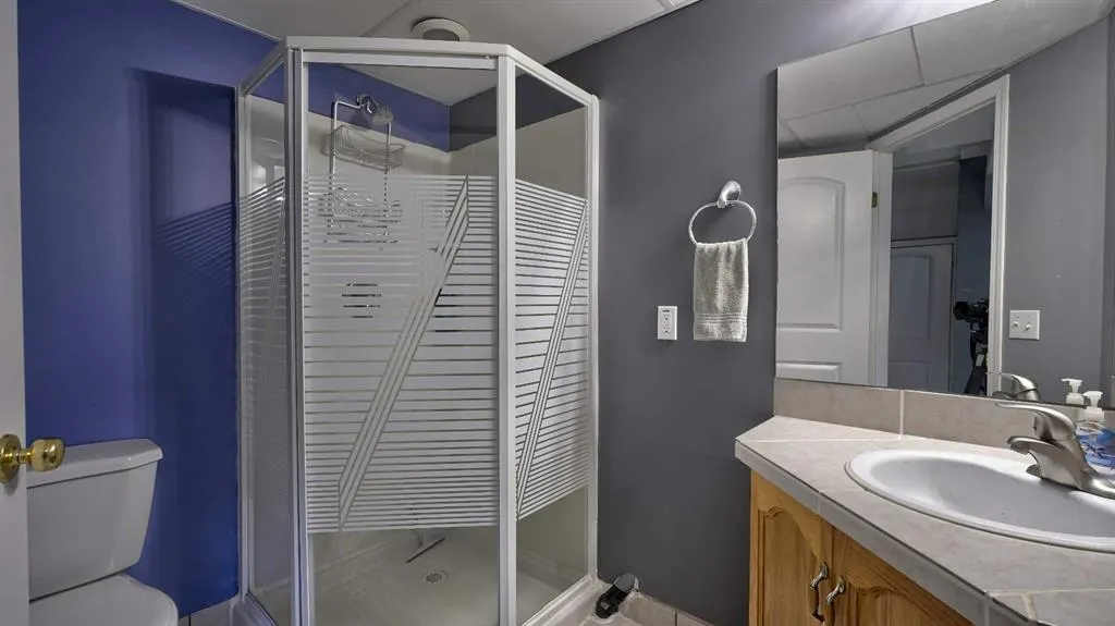 567 Edmonton Trail NE, #9