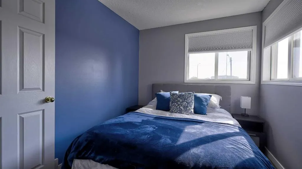 567 Edmonton Trail NE, #9