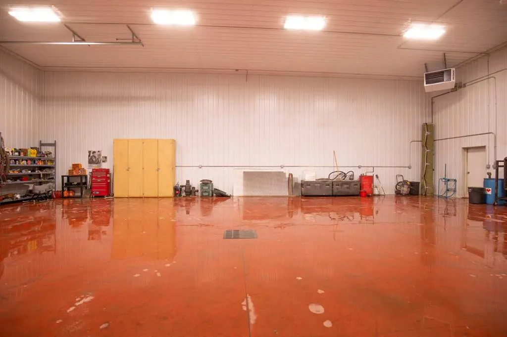 3021 Township Road 400