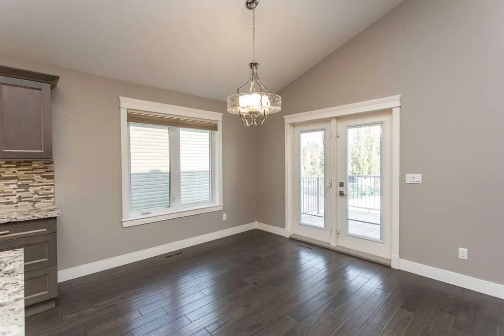 6 Garrison Place