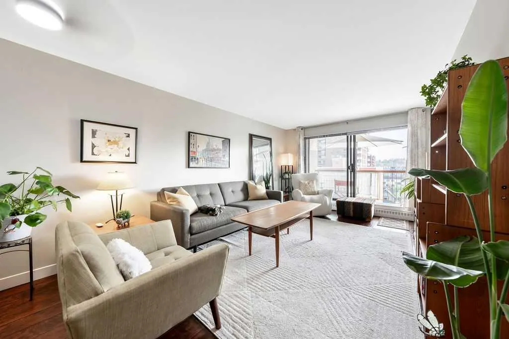 1011 12 Avenue SW, #704