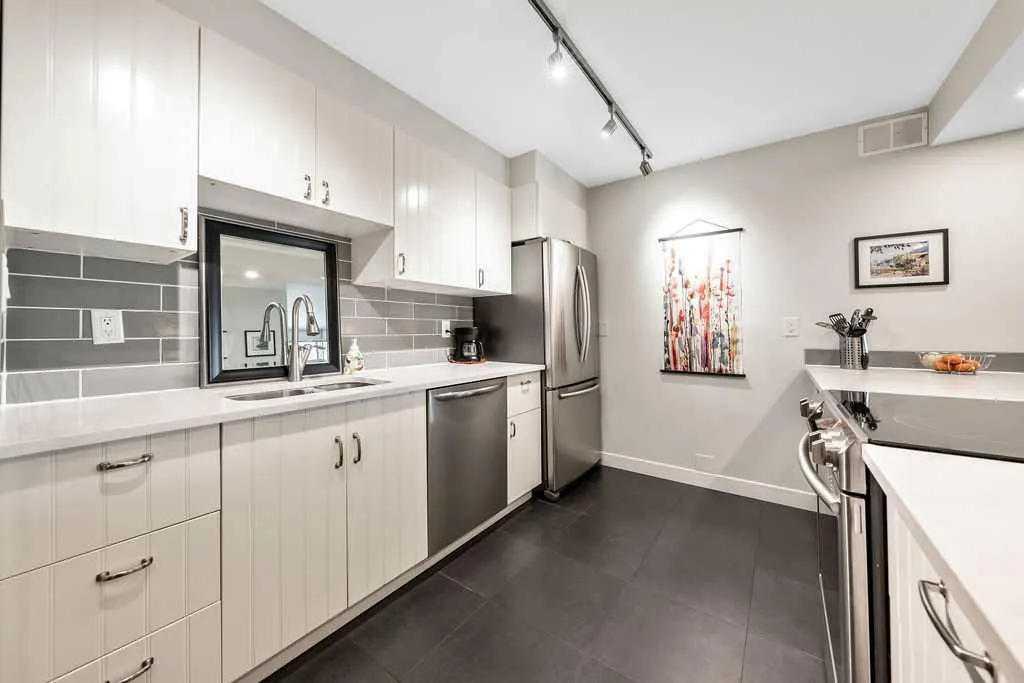 1011 12 Avenue SW, #704