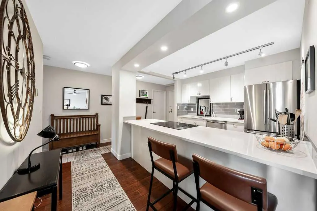 1011 12 Avenue SW, #704